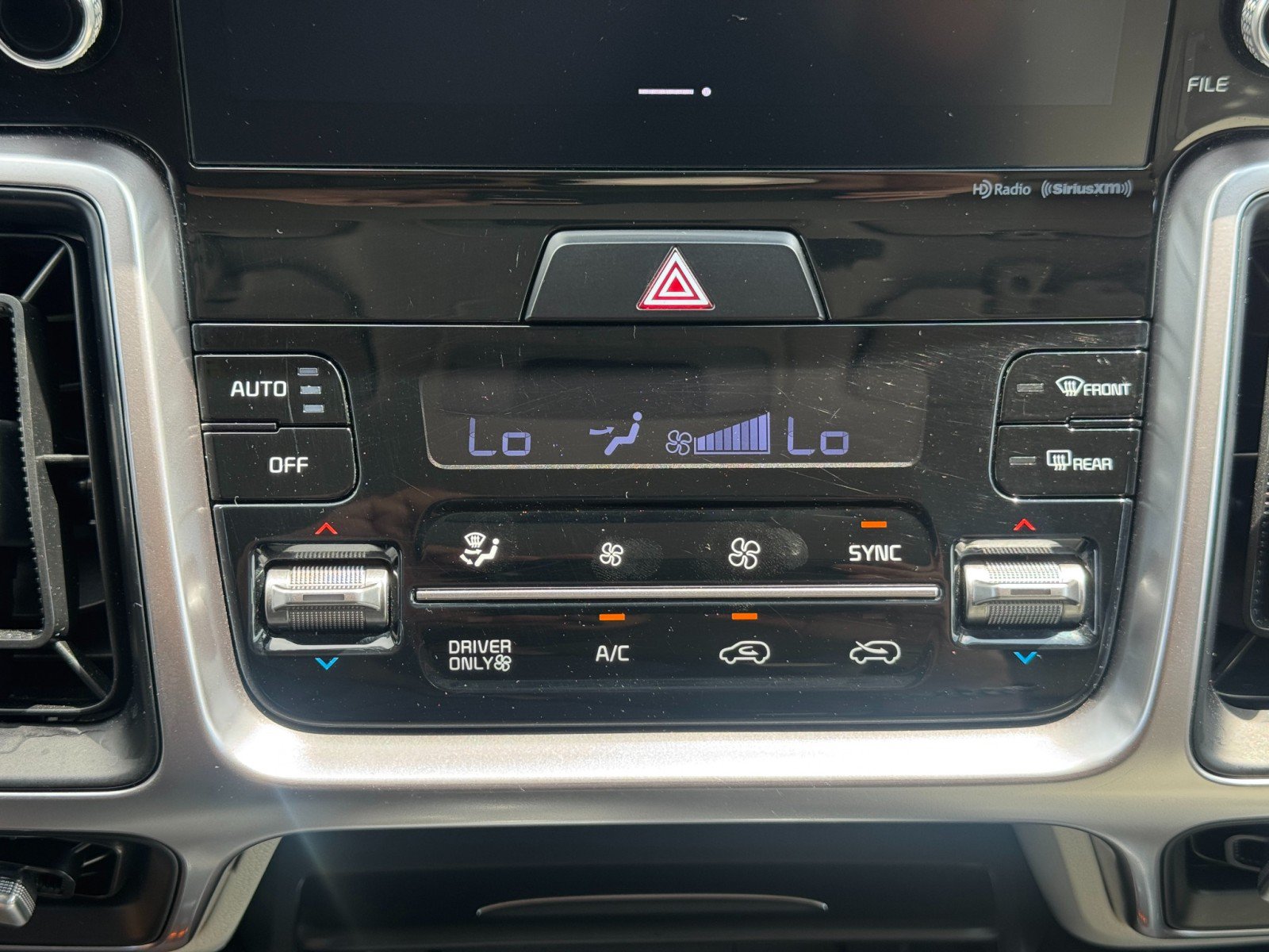 Used 2021 Kia Sorento S FWD image 27