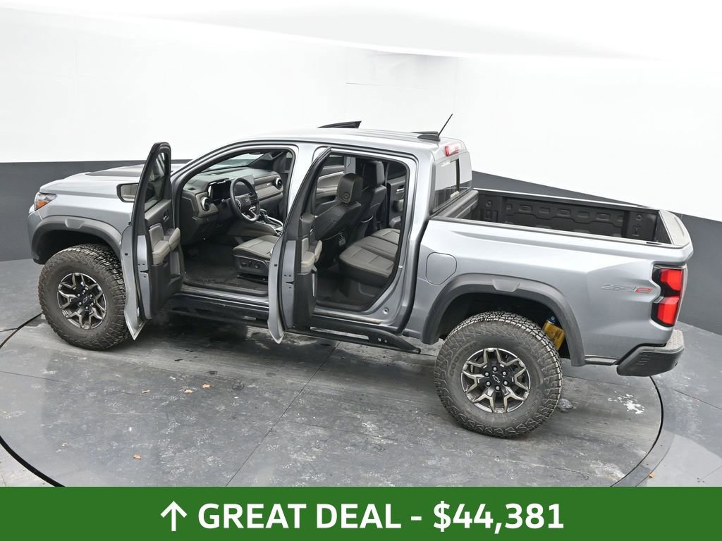 Used 2024 Chevrolet Colorado ZR2 w/ ZR2 Convenience Package III image 65