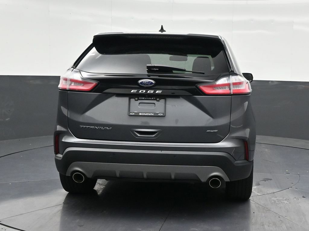 Used 2021 Ford Edge Titanium image 4