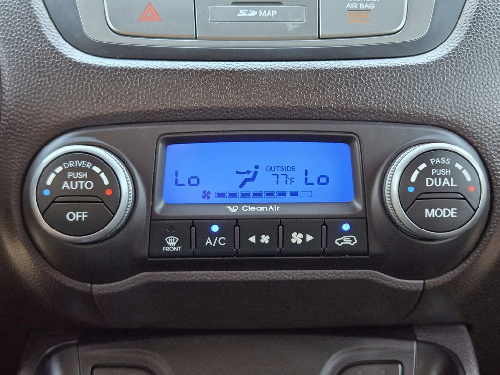 Used 2015 Hyundai Tucson Limited w/ Option Group 03 image 18