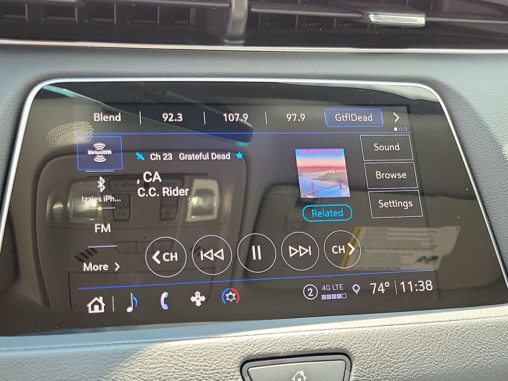 Certified 2022 Cadillac XT4 Luxury w/ Cold Weather Package FWD image 25