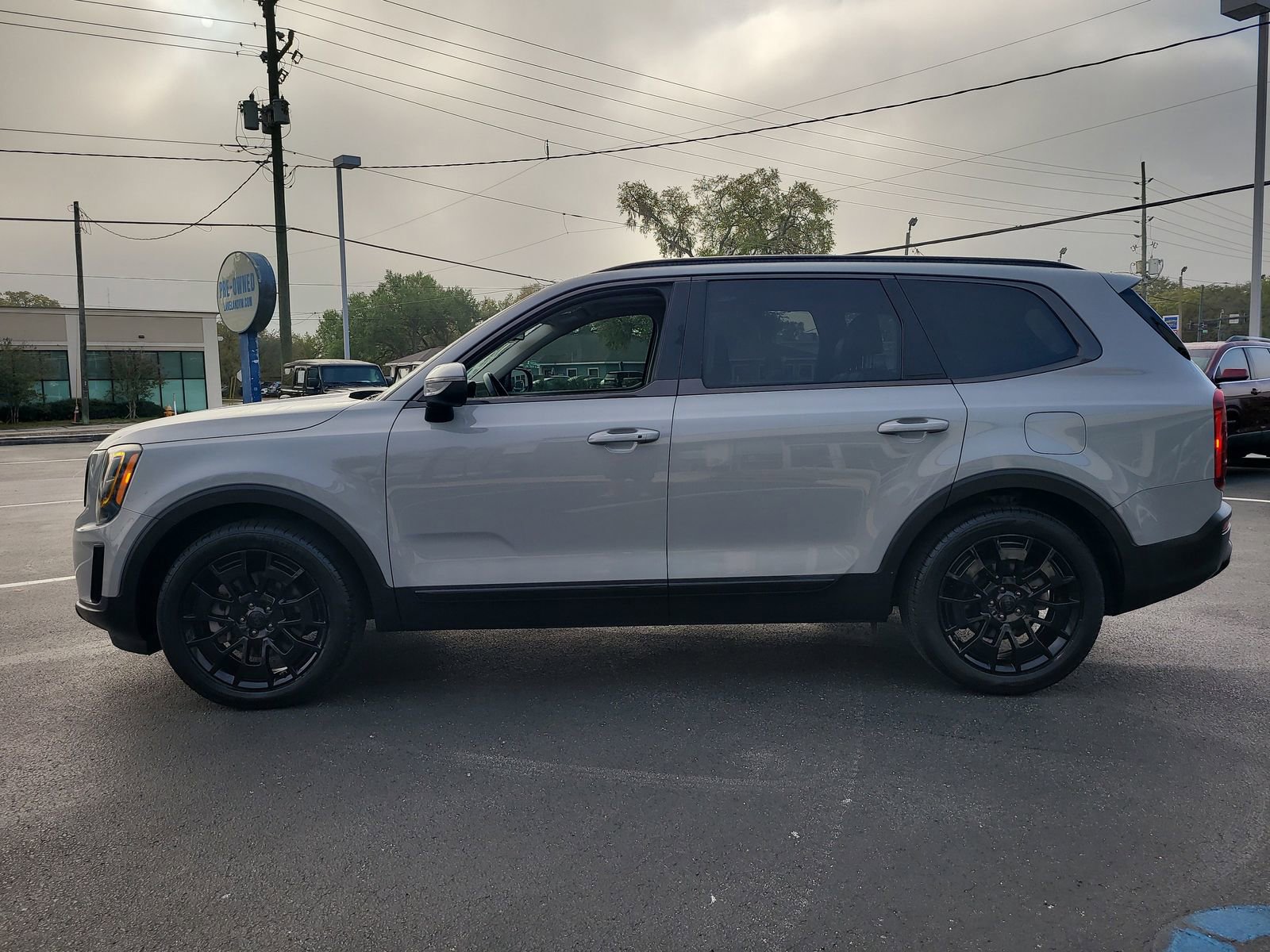 Used 2021 Kia Telluride EX w/ EX Premium Package image 9