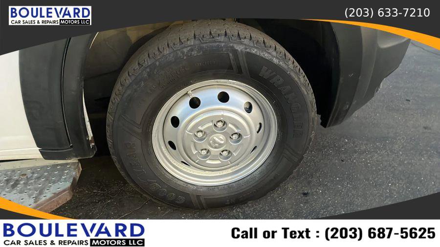 Used 2021 RAM ProMaster 2500 w/ Convenience Group FWD image 36