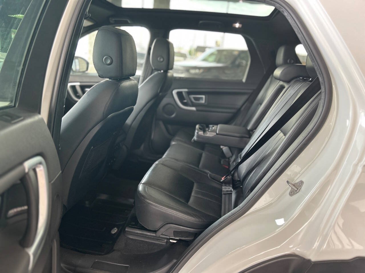 Used 2017 Land Rover Discovery Sport HSE AWD/4WD image 47