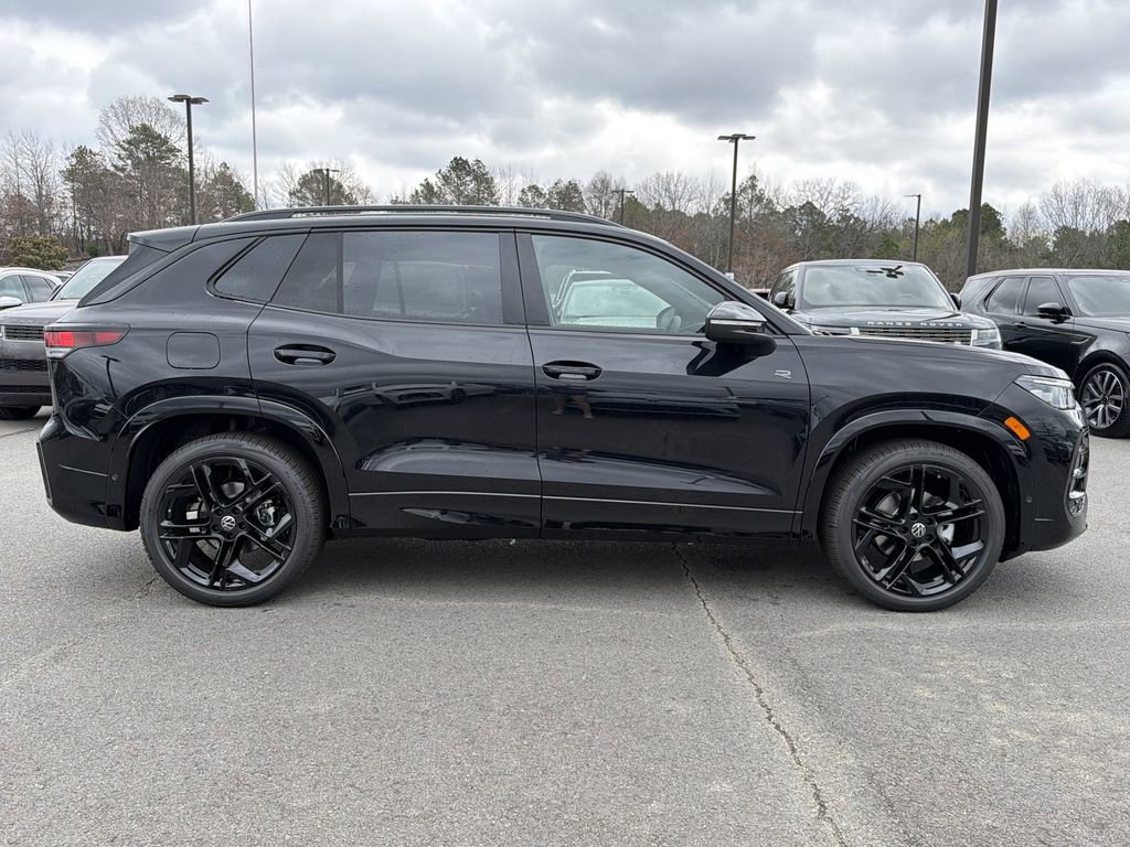 New 2026 Volkswagen Tiguan SE R-Line image 6