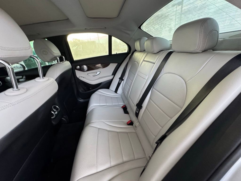 Used 2018 Mercedes-Benz C 300 Sedan image 19