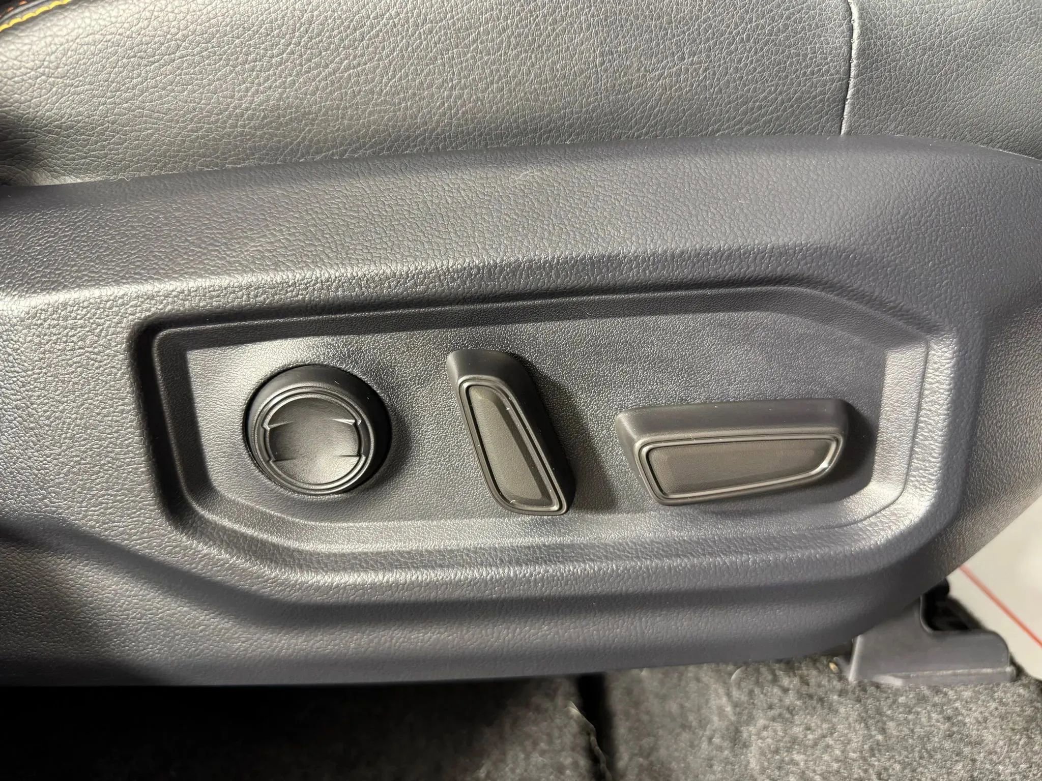 Used 2025 Toyota Tundra Platinum image 35