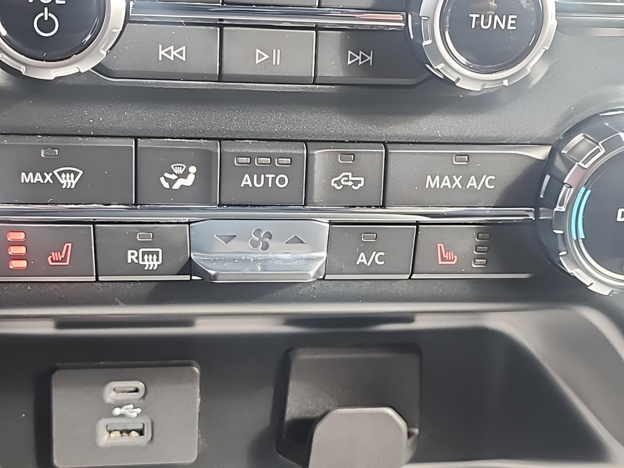 Used 2022 Ford F150 XLT w/ Equipment Group 302A High image 24