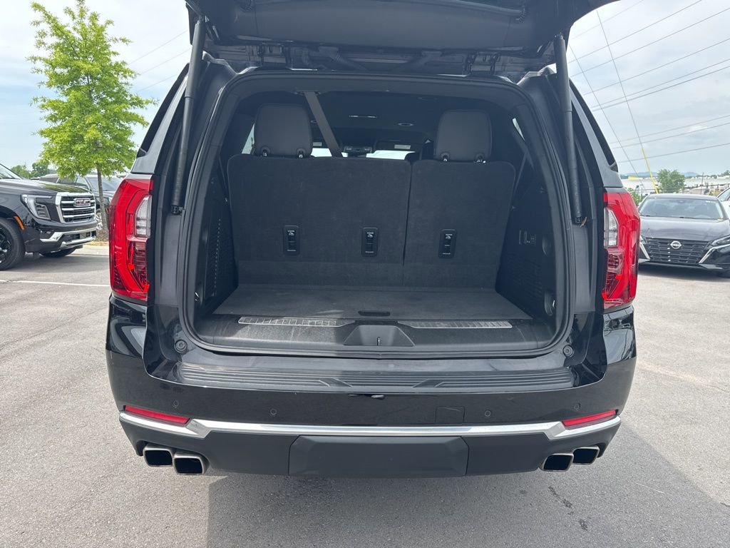 Used 2025 GMC Yukon Denali AWD/4WD image 29