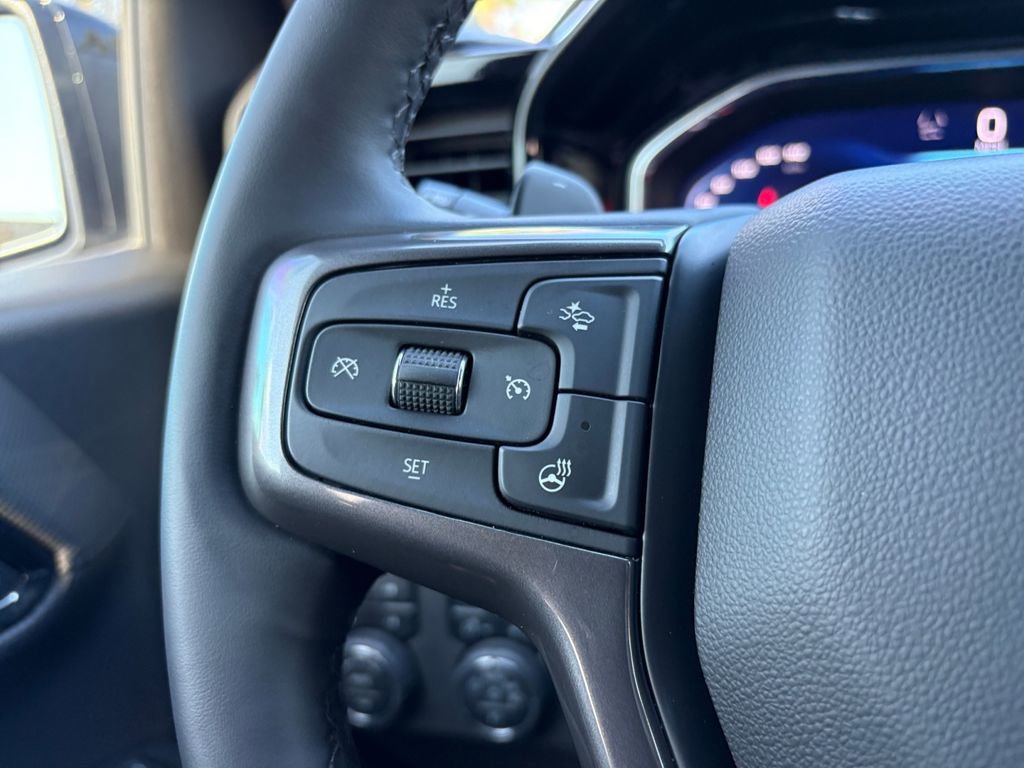 Used 2025 Chevrolet Silverado 1500 ZR2 w/ Technology Package image 19
