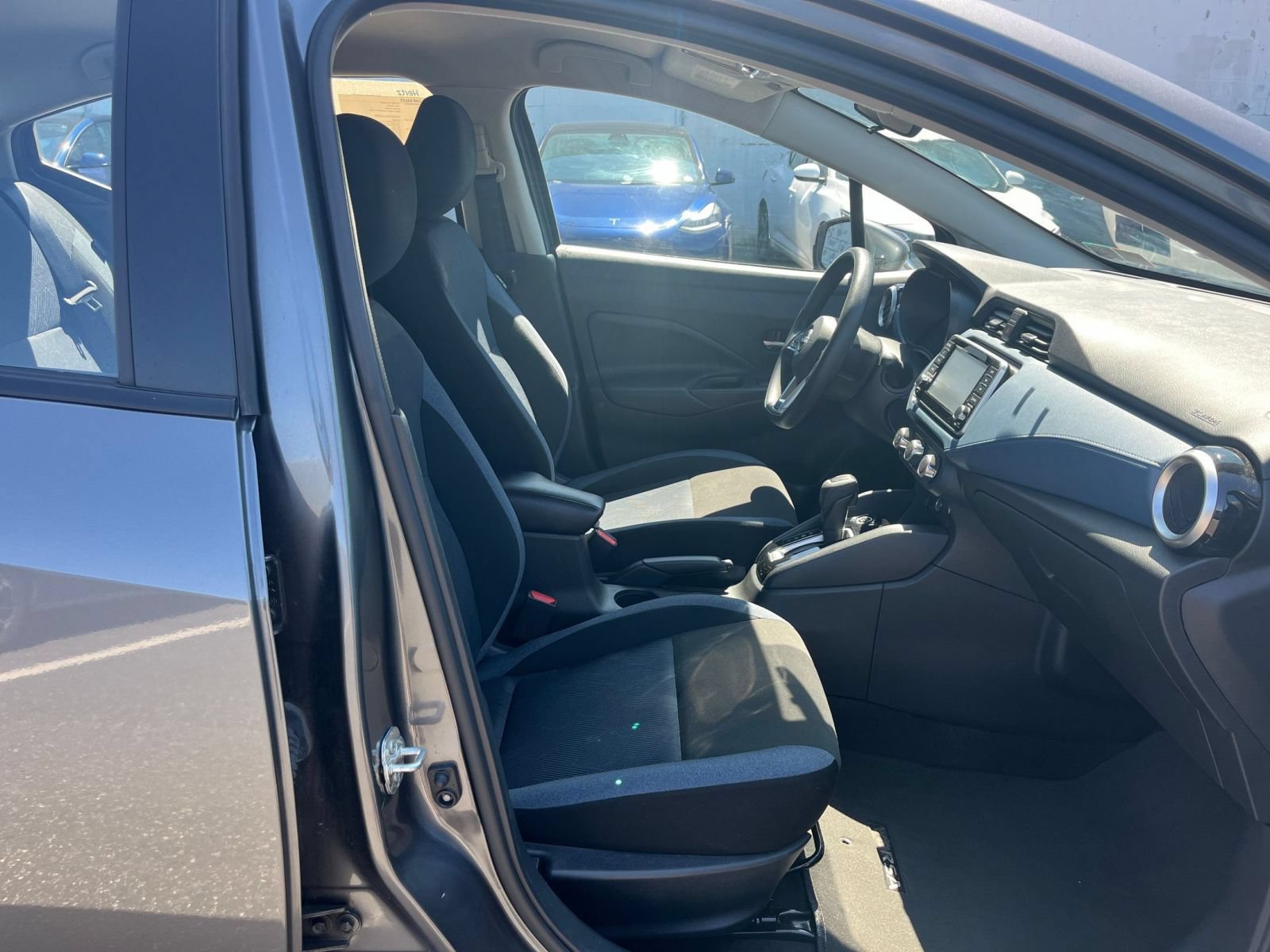 Used 2025 Nissan Versa SV FWD image 26