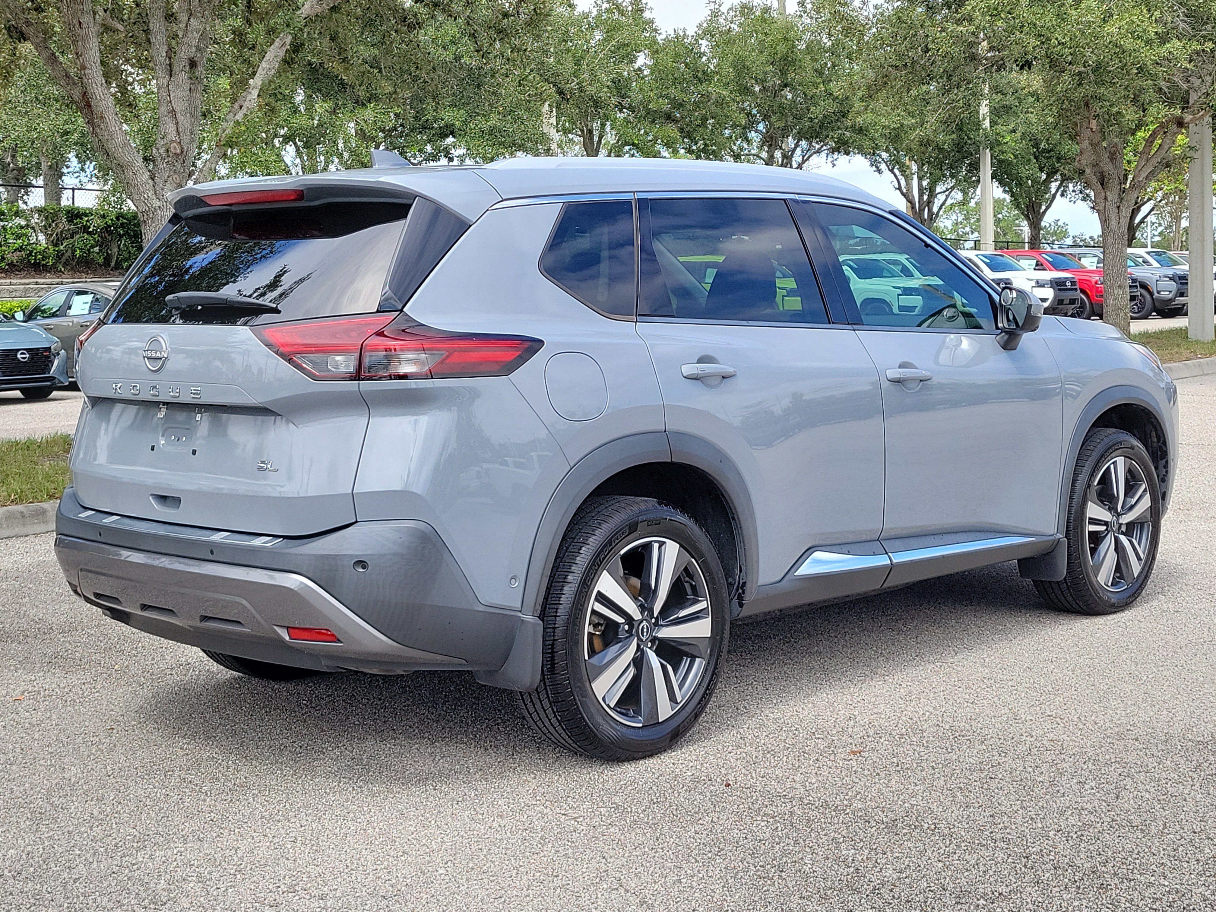 Certified 2023 Nissan Rogue SL w/ SL Premium Package FWD image 6