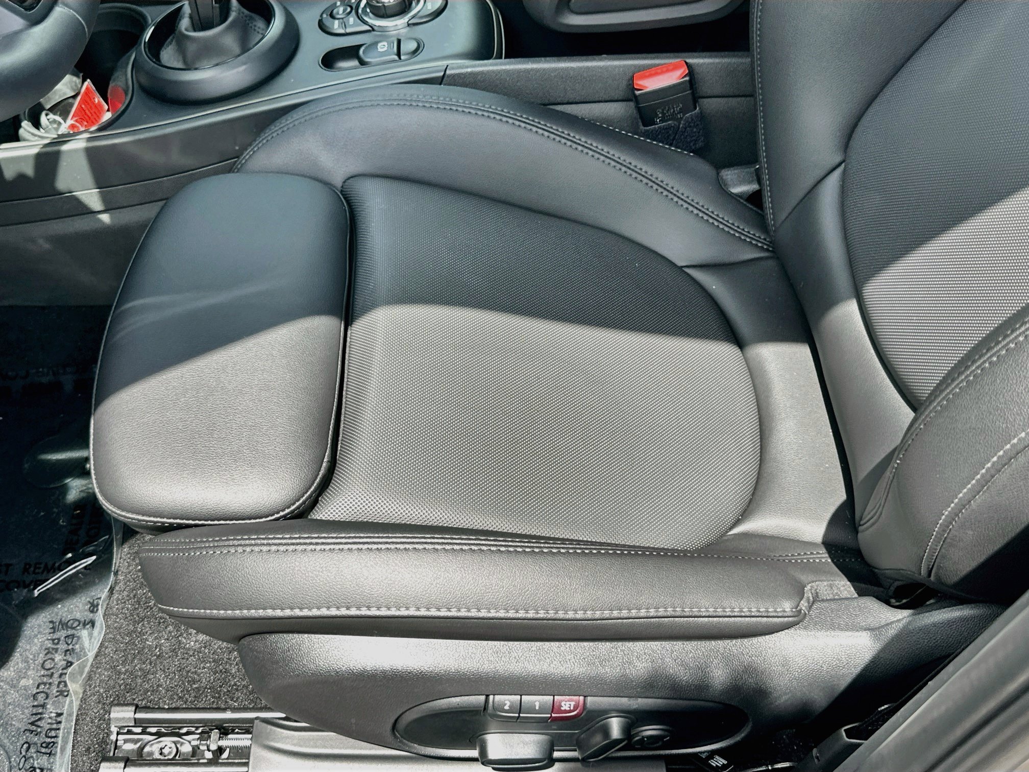 Used 2024 MINI Cooper Countryman S w/ Premium Package FWD image 19