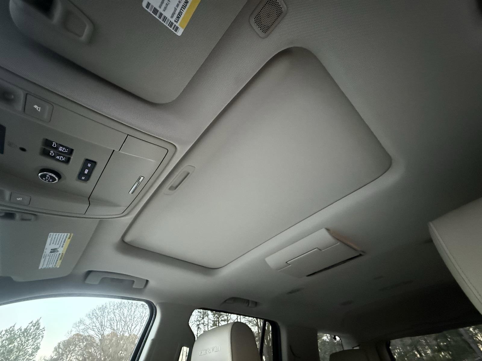 Used 2015 GMC Yukon Denali w/ Open Road Package image 51