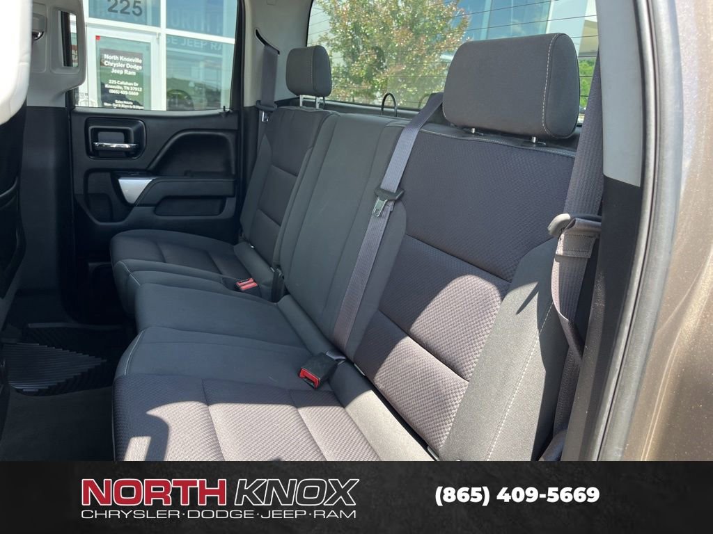 Used 2015 Chevrolet Silverado 1500 LT w/ LT Convenience Package AWD/4WD image 14