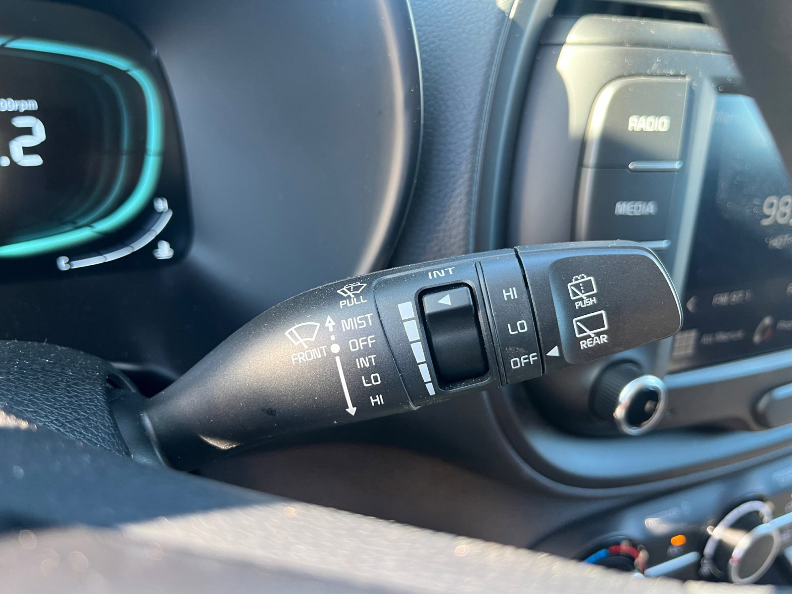 Used 2025 Kia Soul LX image 11