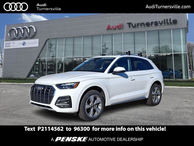 Certified 2023 Audi Q5 Premium w/ Convenience Package AWD/4WD image 1