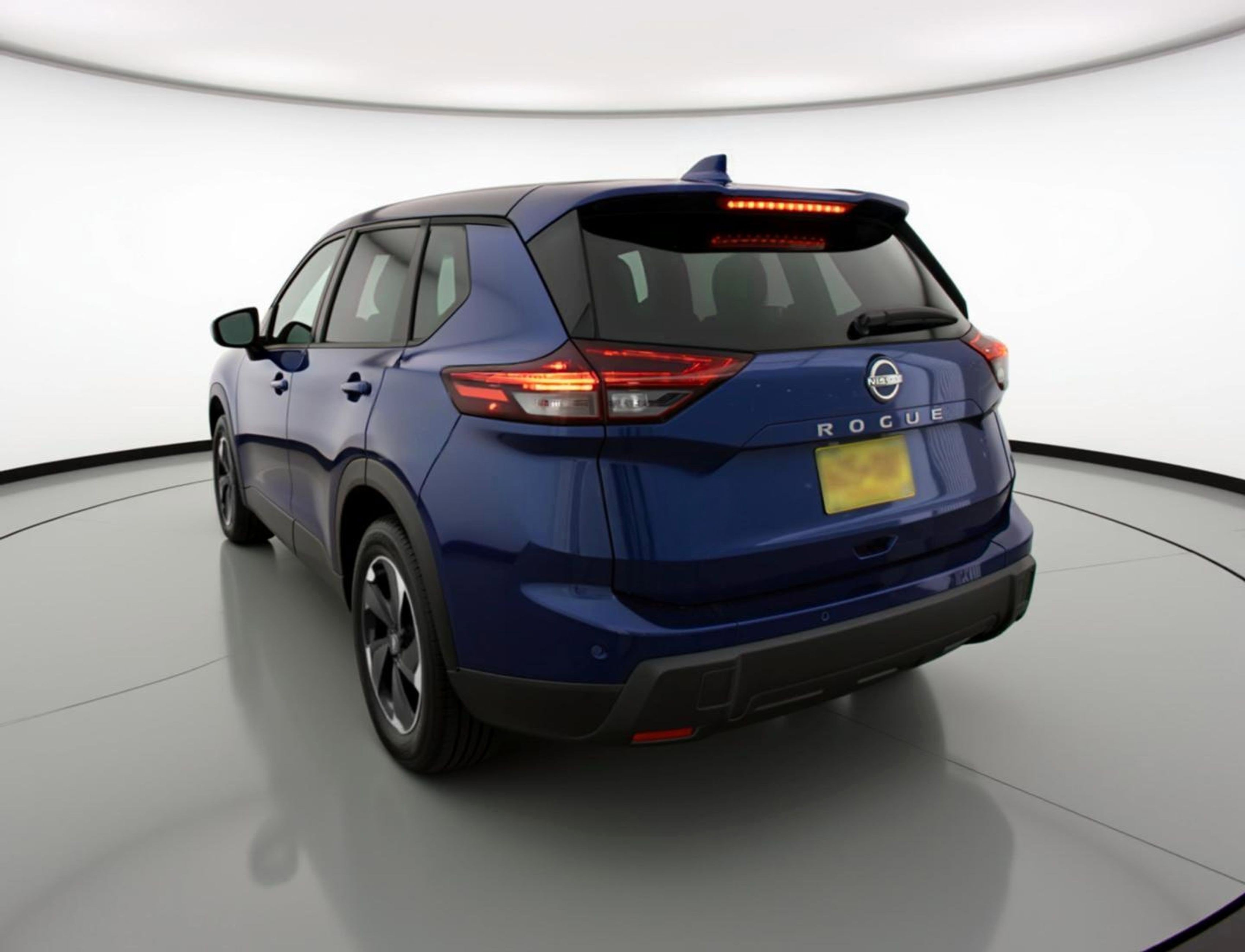 Used 2025 Nissan Rogue SV FWD image 6
