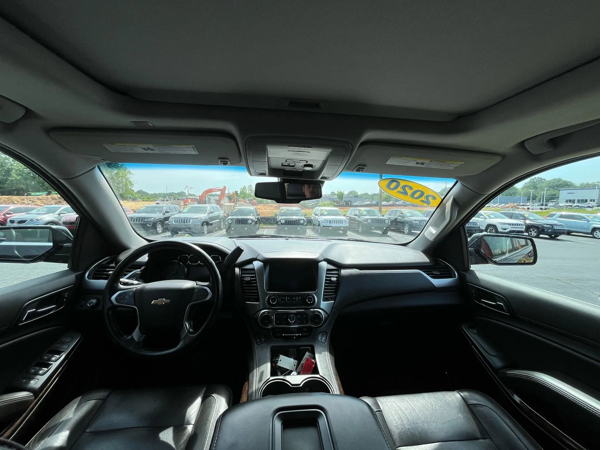 Used 2020 Chevrolet Suburban LT image 14