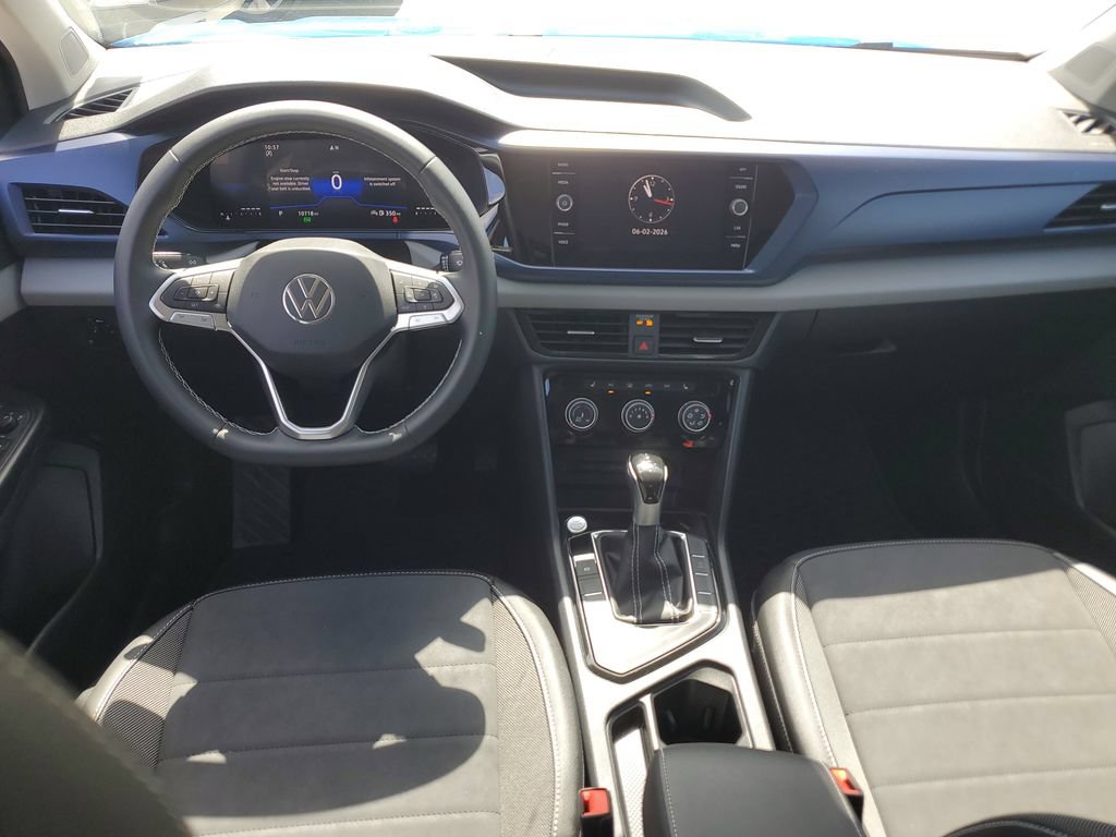 Certified 2023 Volkswagen Taos SE w/ Black Wheel Package FWD image 3