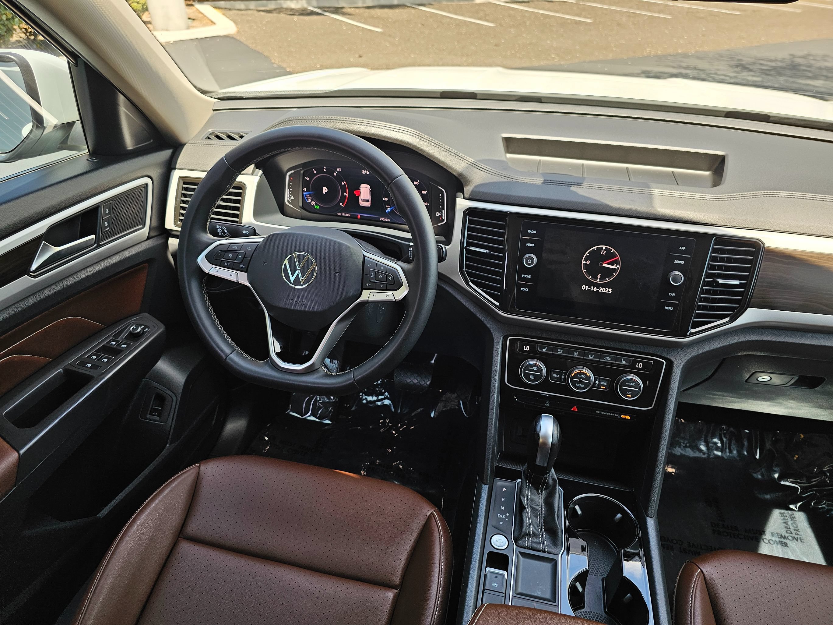 Used 2023 Volkswagen Atlas SE FWD image 21