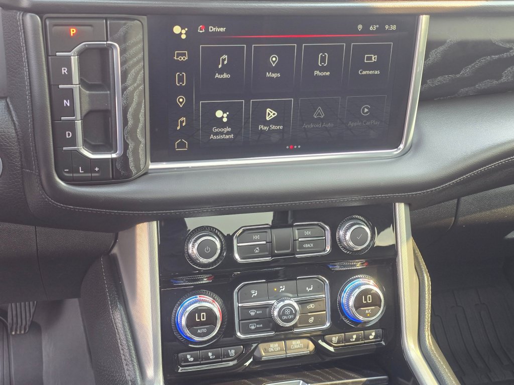 Used 2024 GMC Yukon Denali w/ Advanced Technology Package AWD/4WD image 17