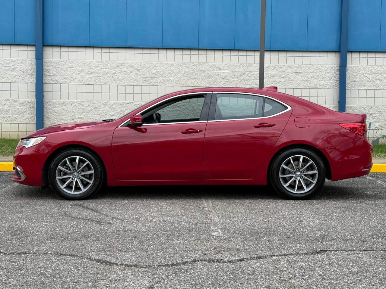 Used 2018 Acura TLX w/ Technology Package image 8