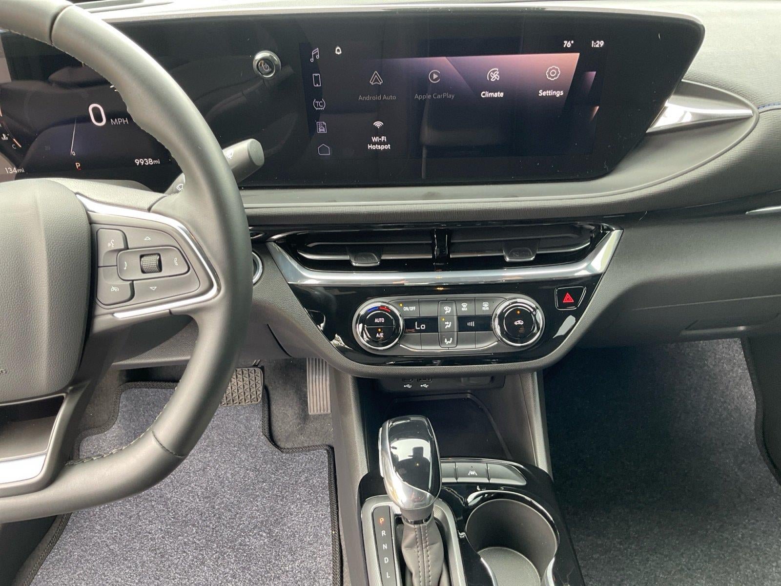 Certified 2026 Buick Envista Sport Touring w/ Advanced Safety Package FWD image 11