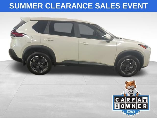 Used 2023 Nissan Rogue SV AWD/4WD image 3