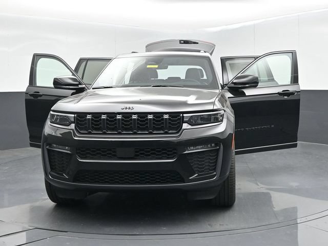 New 2026 Jeep Grand Cherokee Limited w/ Limited Altitude Package RWD image 61
