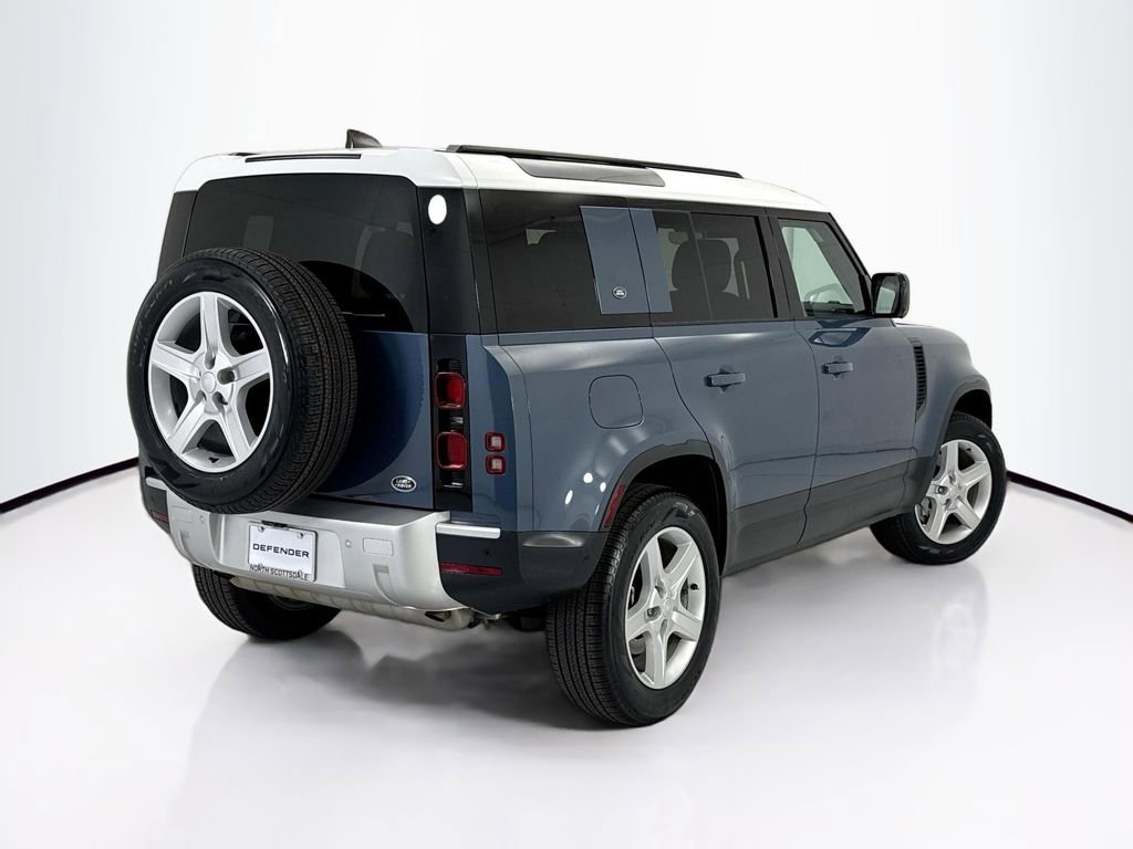 Used 2022 Land Rover Defender 110 SE image 5