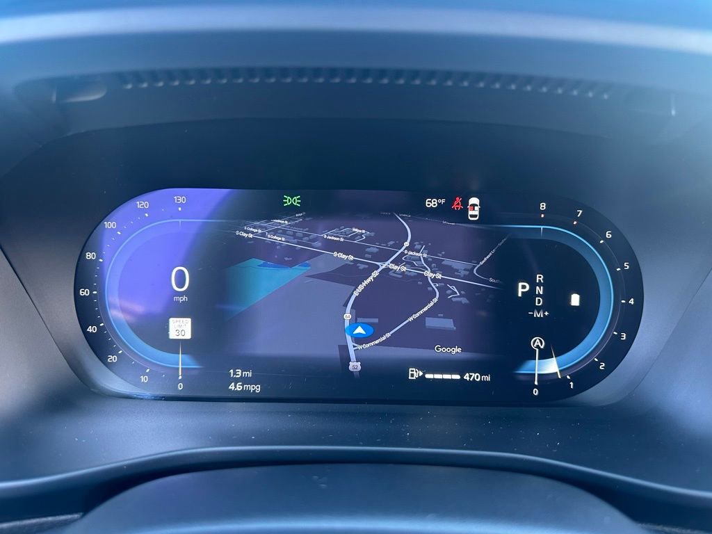 Used 2024 Volvo XC40 B5 Core image 30