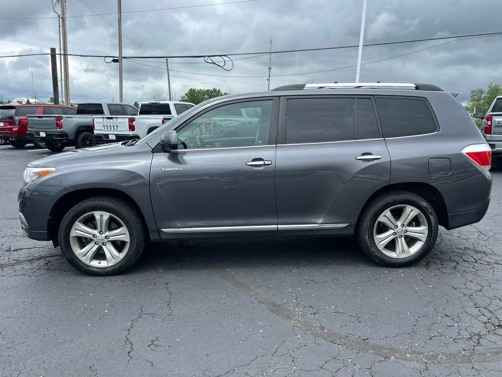Used 2012 Toyota Highlander Limited w/ Tow Pkg AWD/4WD image 8