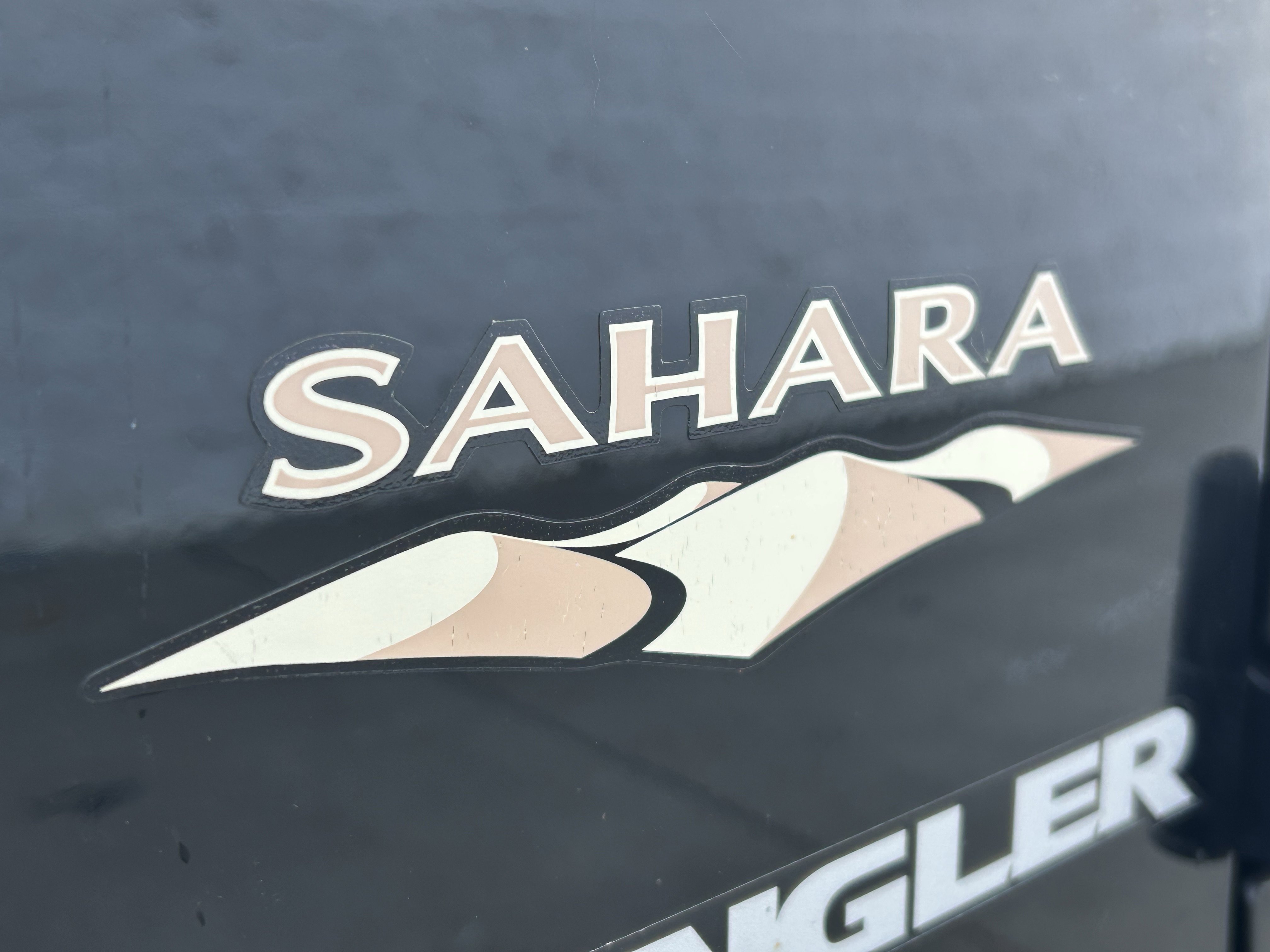 Used 2013 Jeep Wrangler Sahara w/ Dual Top Group image 9