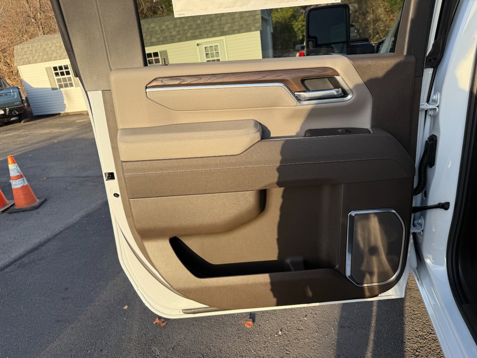 New 2026 GMC Sierra 2500 SLT w/ Max Trailering Package image 18