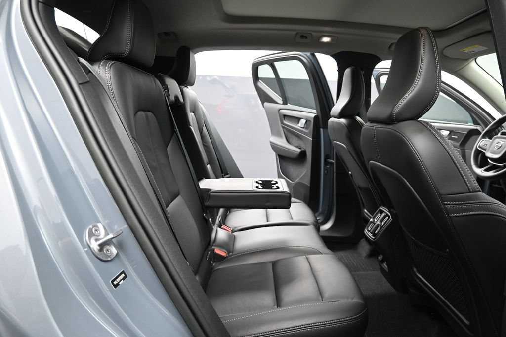 Used 2023 Volvo XC40 B5 Ultimate w/ Protection Package Premier AWD/4WD image 20