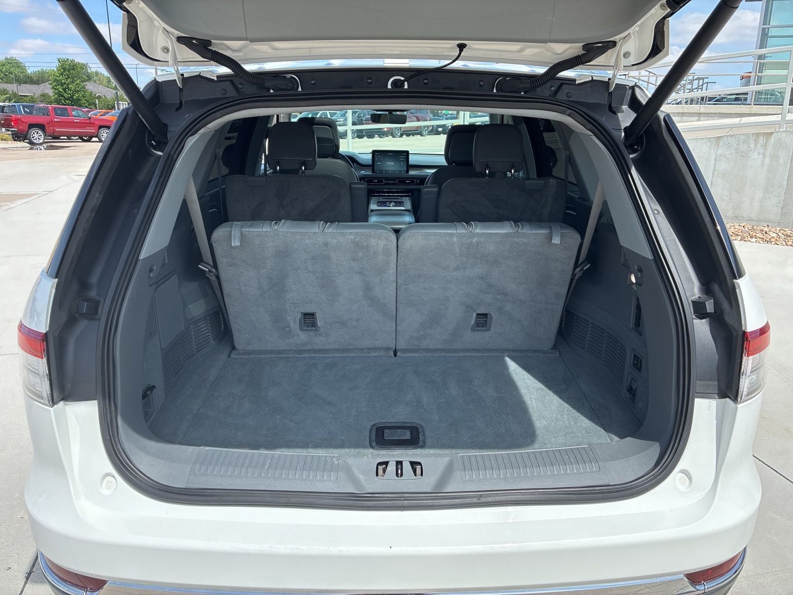 Used 2020 Lincoln Aviator Reserve w/ Equipment Group 201A AWD/4WD image 5