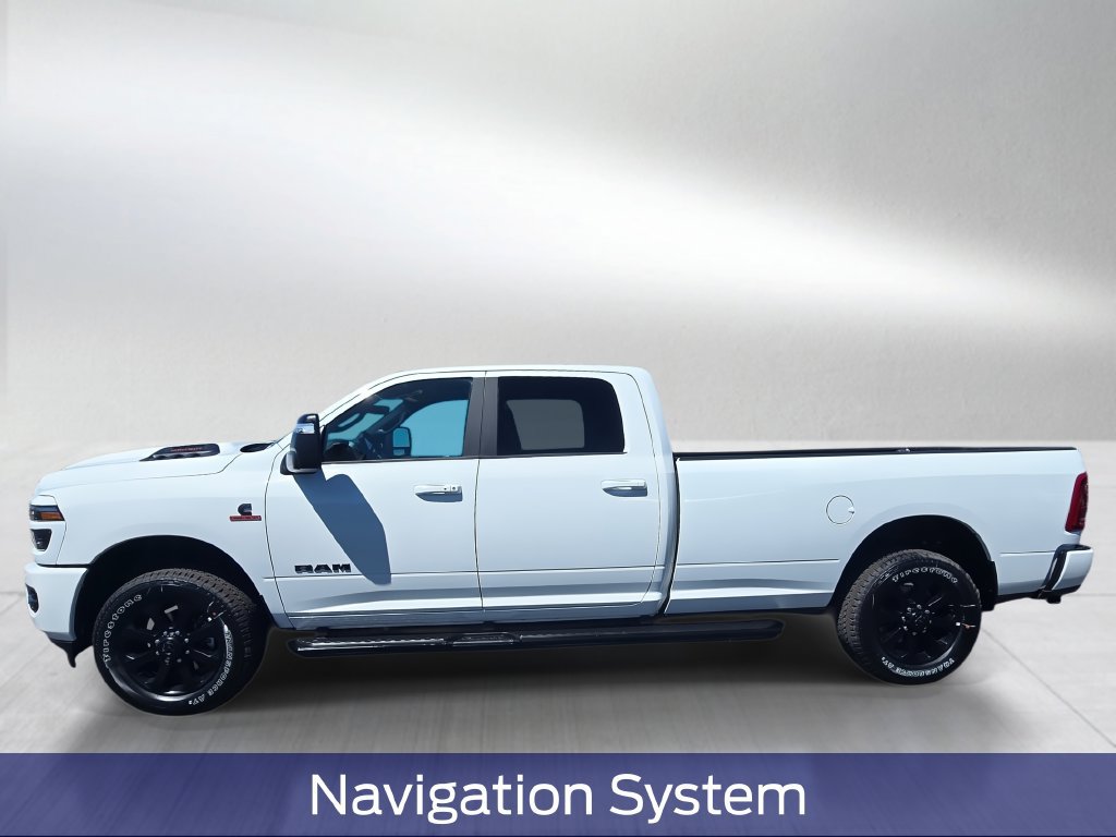 New 2026 RAM 2500 Laramie AWD/4WD image 3