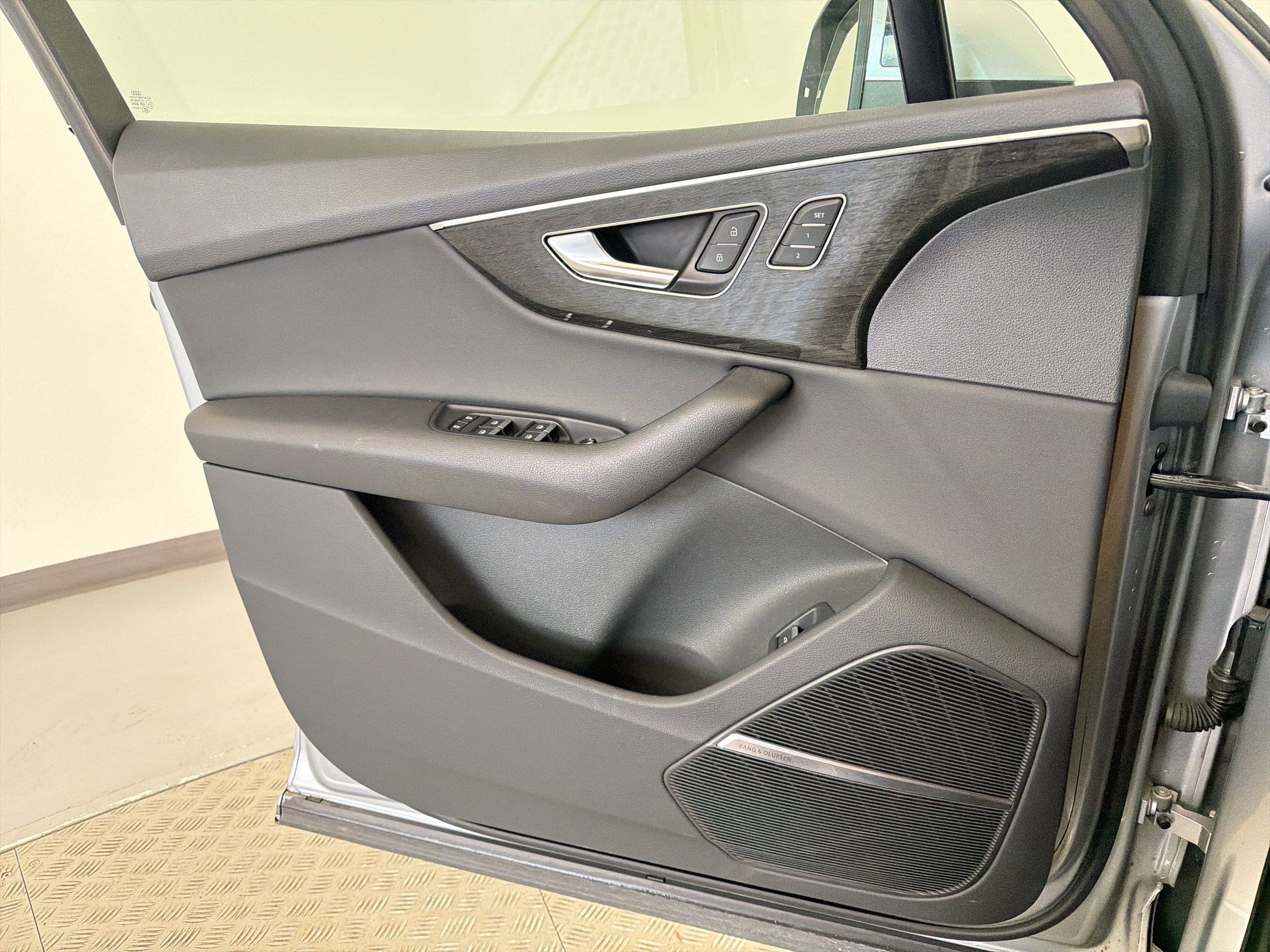 Used 2021 Audi Q7 2.0T Premium Plus w/ Executive Package image 18