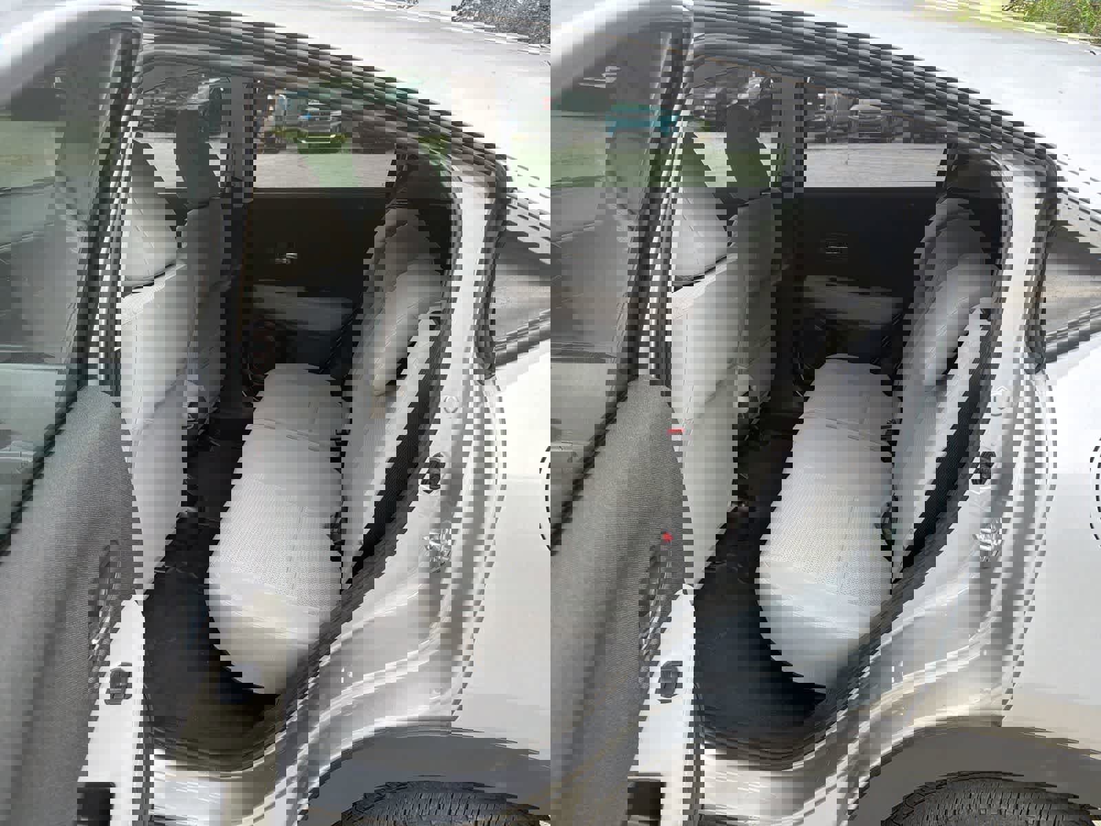 Used 2022 Honda HR-V LX image 15