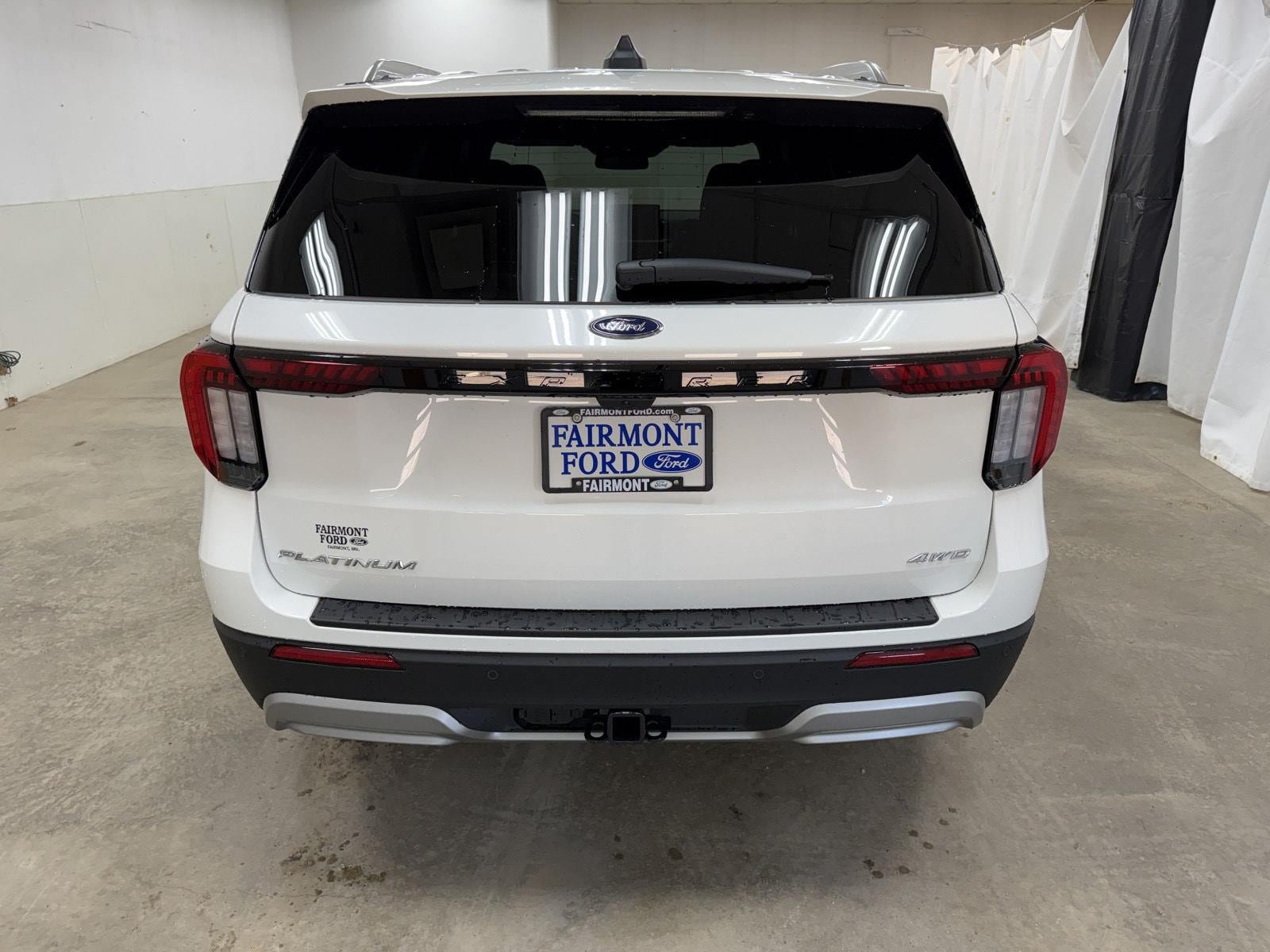 New 2026 Ford Explorer Platinum w/ LUX Leather Package AWD/4WD image 6