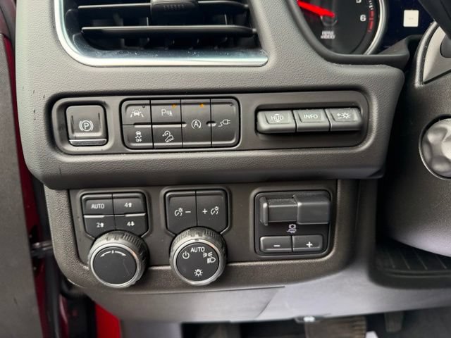 Used 2021 Chevrolet Tahoe Premier w/ Premium Package AWD/4WD image 11