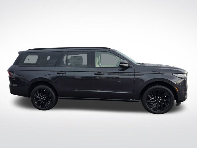 New 2027 Lincoln Navigator L Reserve w/ Jet Appearance Package RWD image 2