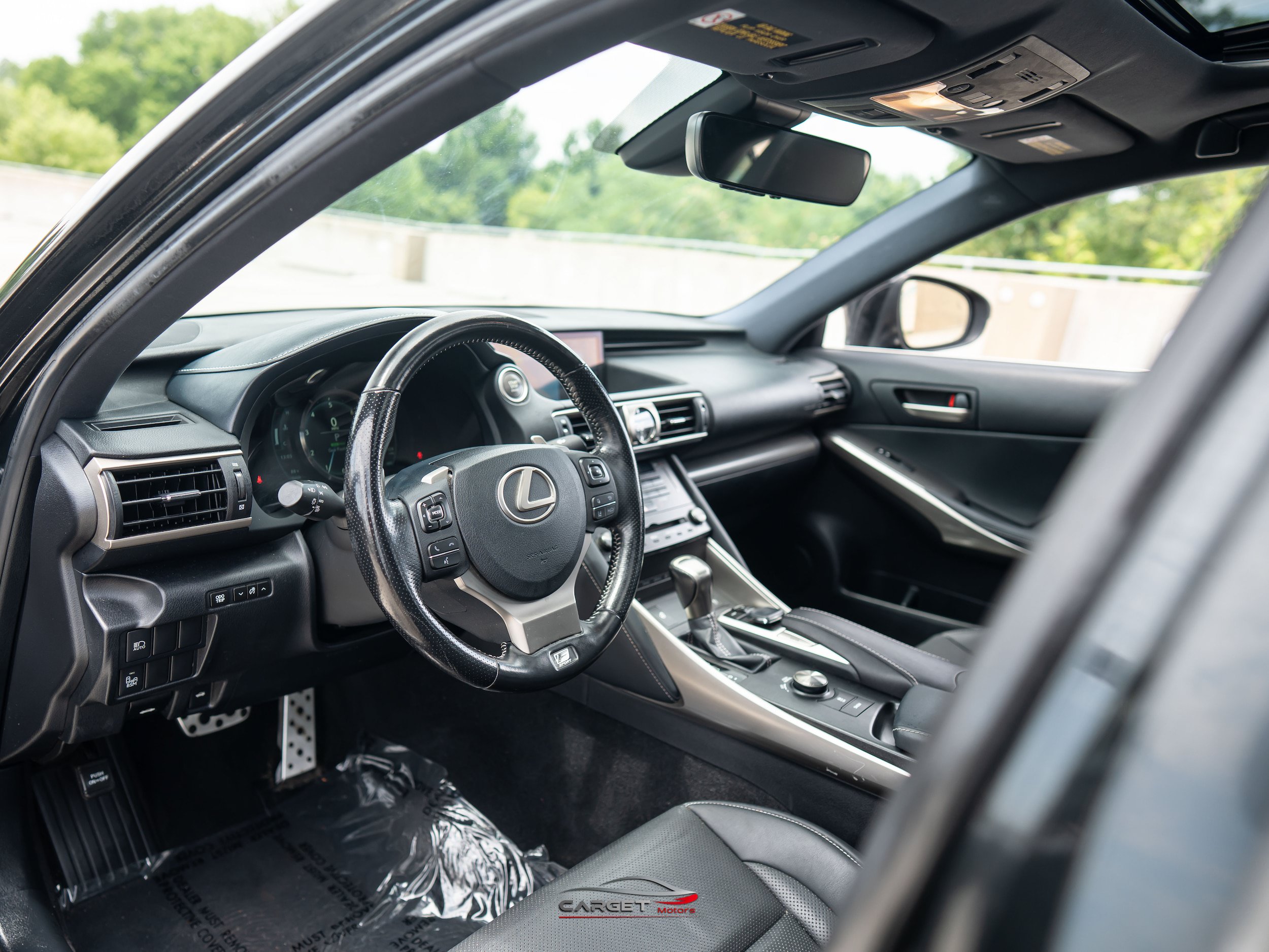 Used 2017 Lexus IS 300 F Sport w/ F Sport Package AWD/4WD image 12