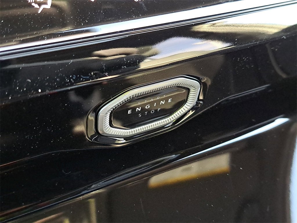 New 2026 Jeep Grand Cherokee Laredo image 23