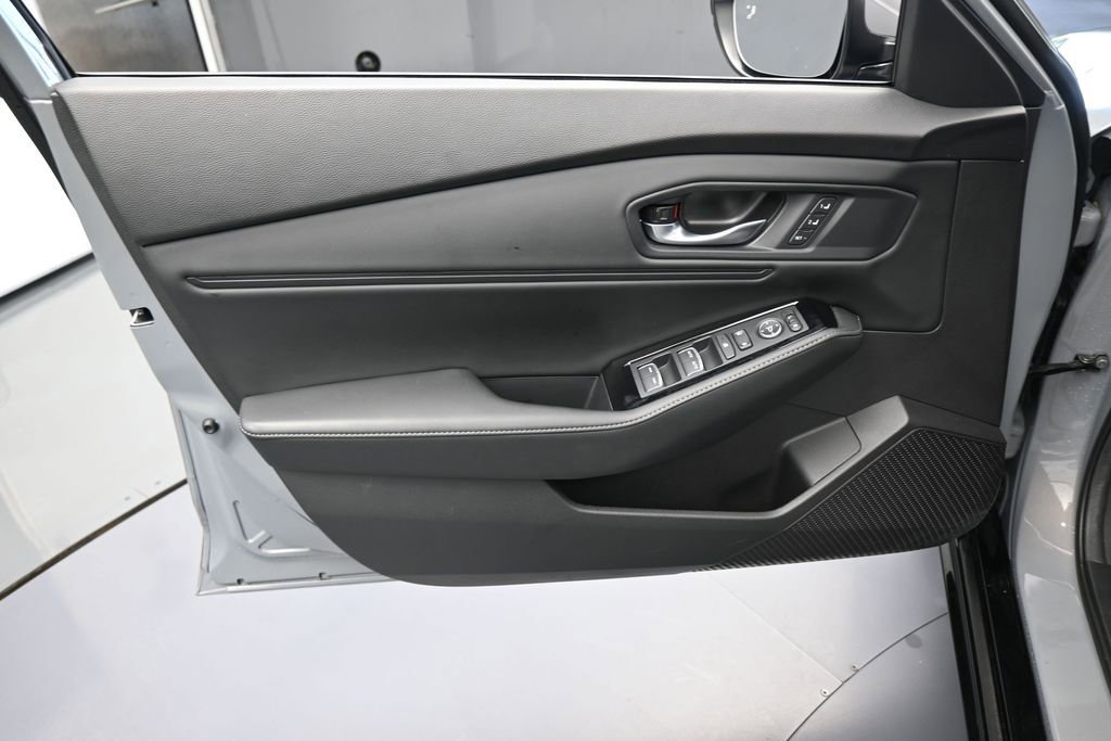 Used 2024 Honda Accord Touring image 13