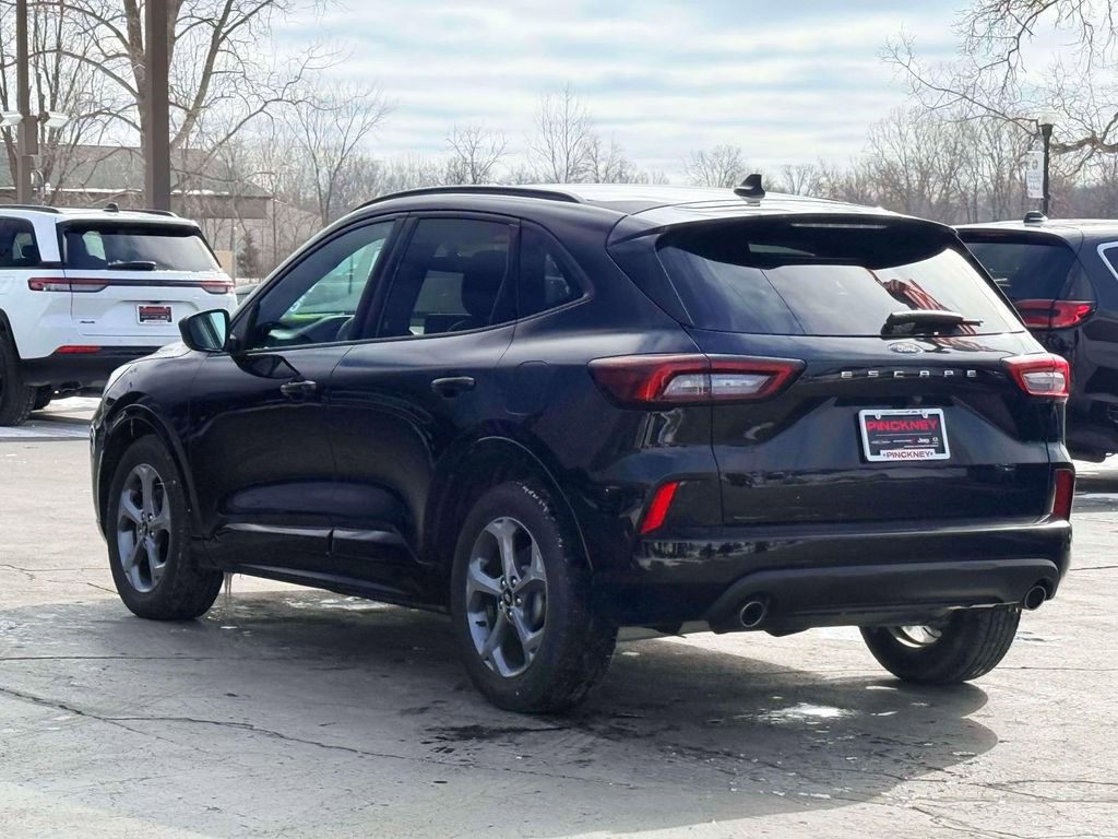 Used 2024 Ford Escape ST-Line image 9