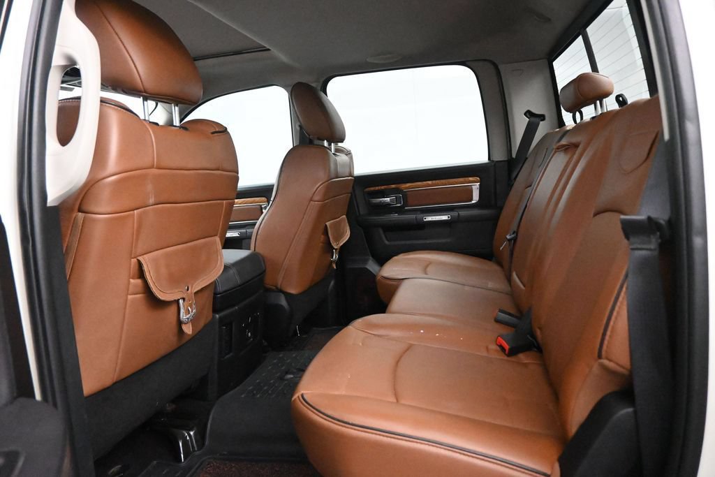 Used 2018 RAM 1500 Laramie Longhorn RWD image 12