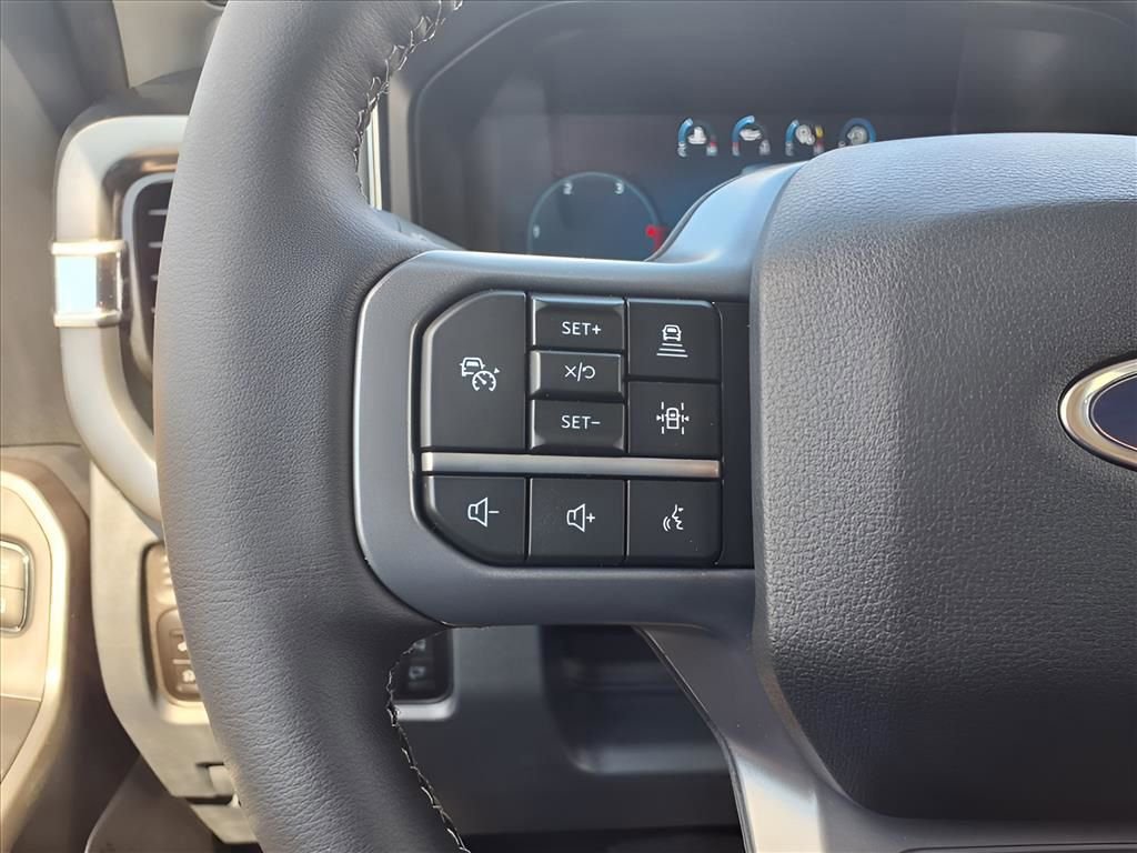 New 2026 Ford F250 Lariat w/ Black Appearance Package image 25