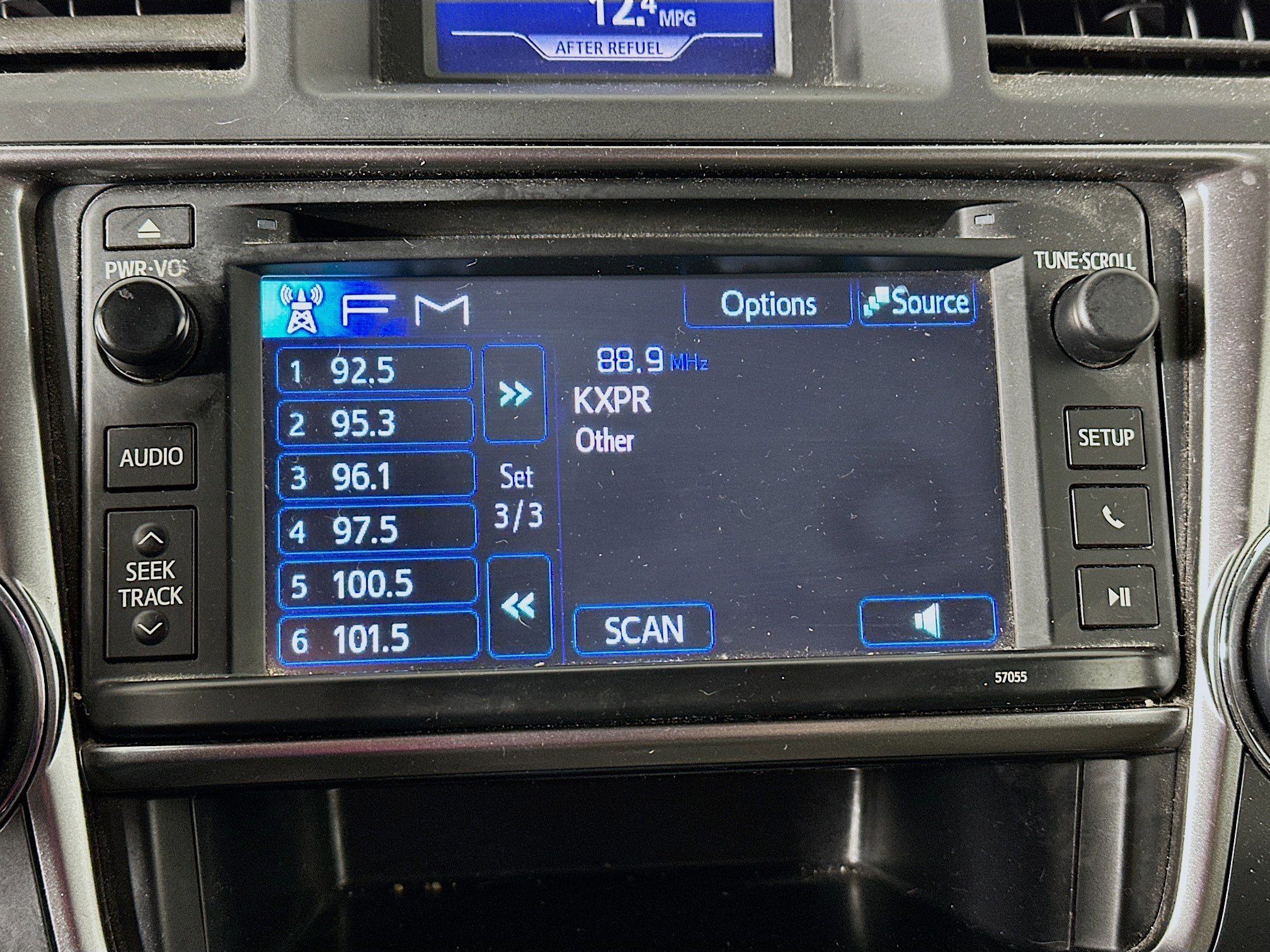 Used 2013 Toyota Highlander Plus image 19